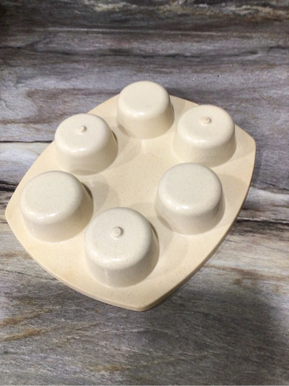 Vintage 1980s Club 6 Cup Muffin Pan Microwave Oven Safe USA Bakeware